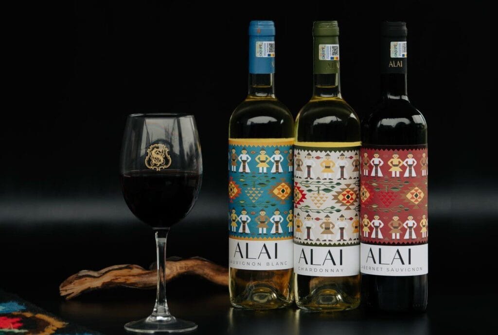 Roșu, galben și albastru — de 1 Decembrie culorile prind glas în sortimentele Alai