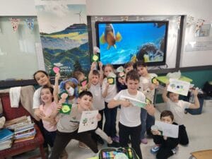 Copiii ȋşi doresc un spaţiu cȃt mai verde, plin cu arbori şi flori #FocusToGreenEcoLife