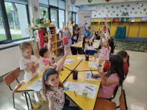Aventura Emoțiilor și secretul hidratării corecte la “Ape Curate Asumate”